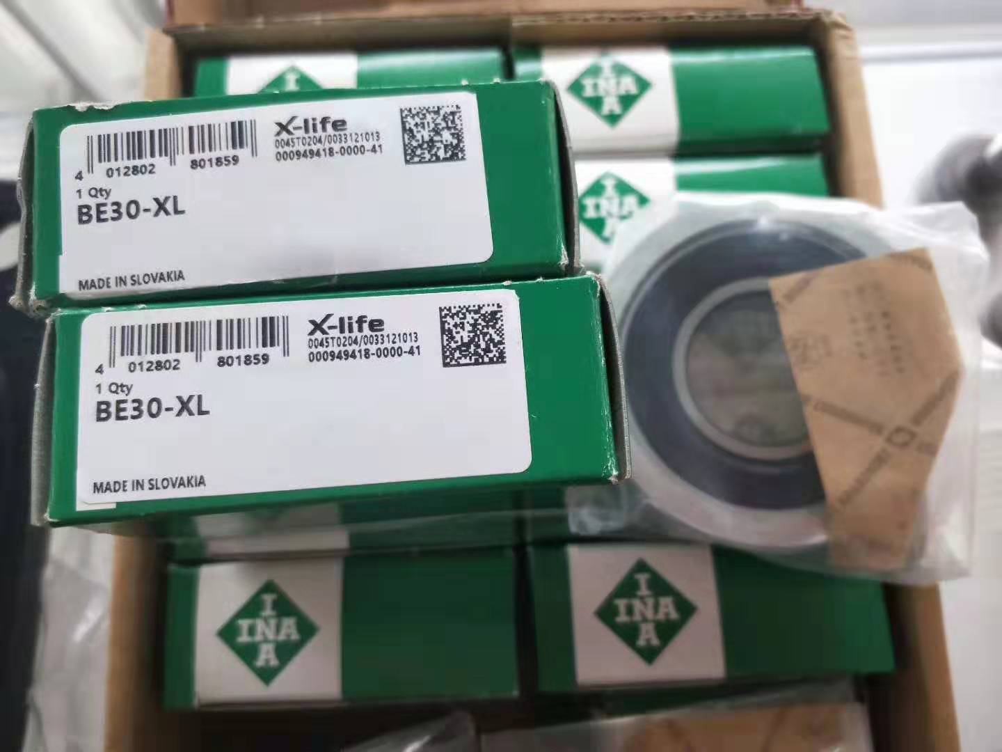 INA  222SM125-TVPA